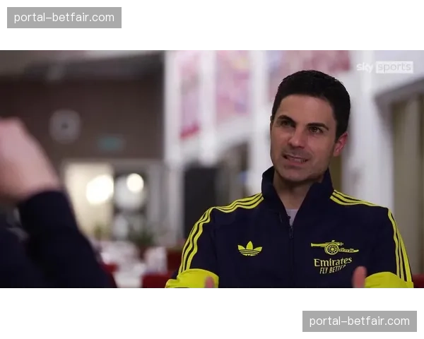 战术板:瓜迪奥拉对阵阿尔特塔的临场调整博弈 战术板:瓜迪奥拉对阵阿尔特塔的临场调整博弈