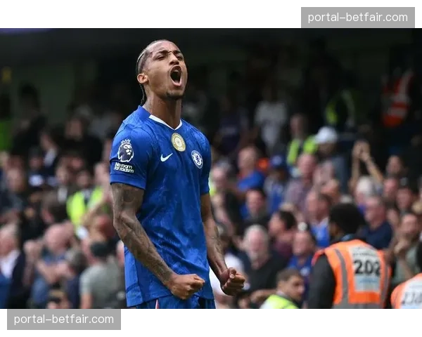 即时战报:帕尔默点射,切尔西客场领先富勒姆 即时战报:帕尔默点射,切尔西客场领先富勒姆