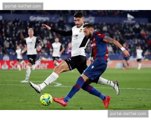 莱万特1-1瓦伦西亚，由守转攻占比30.3%反映战术风格